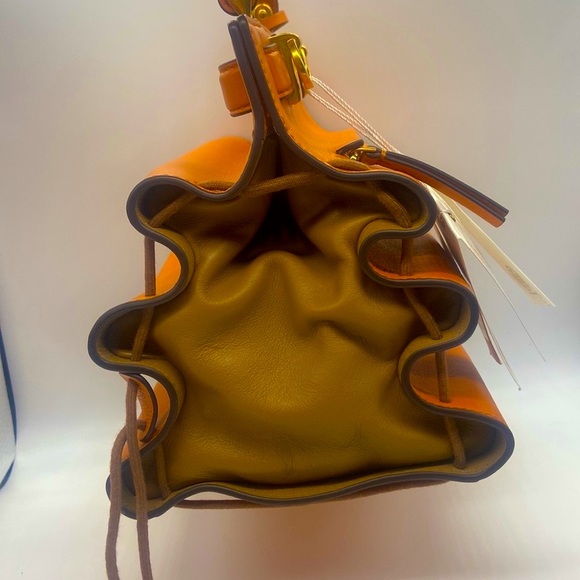 NWT Tory Burch the Lee Radziwill Petite Accordion Bag - Picture 8 of 10